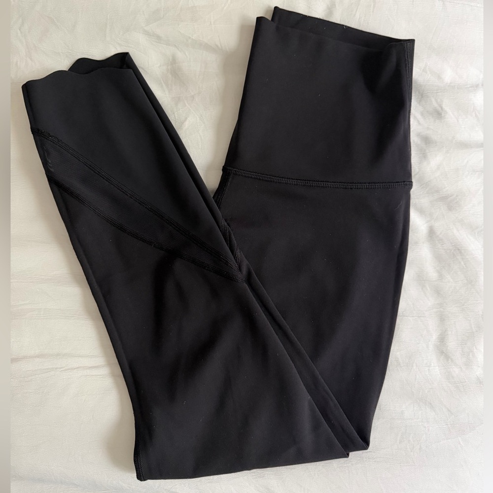 Wunder Under Scallop Hem 23”